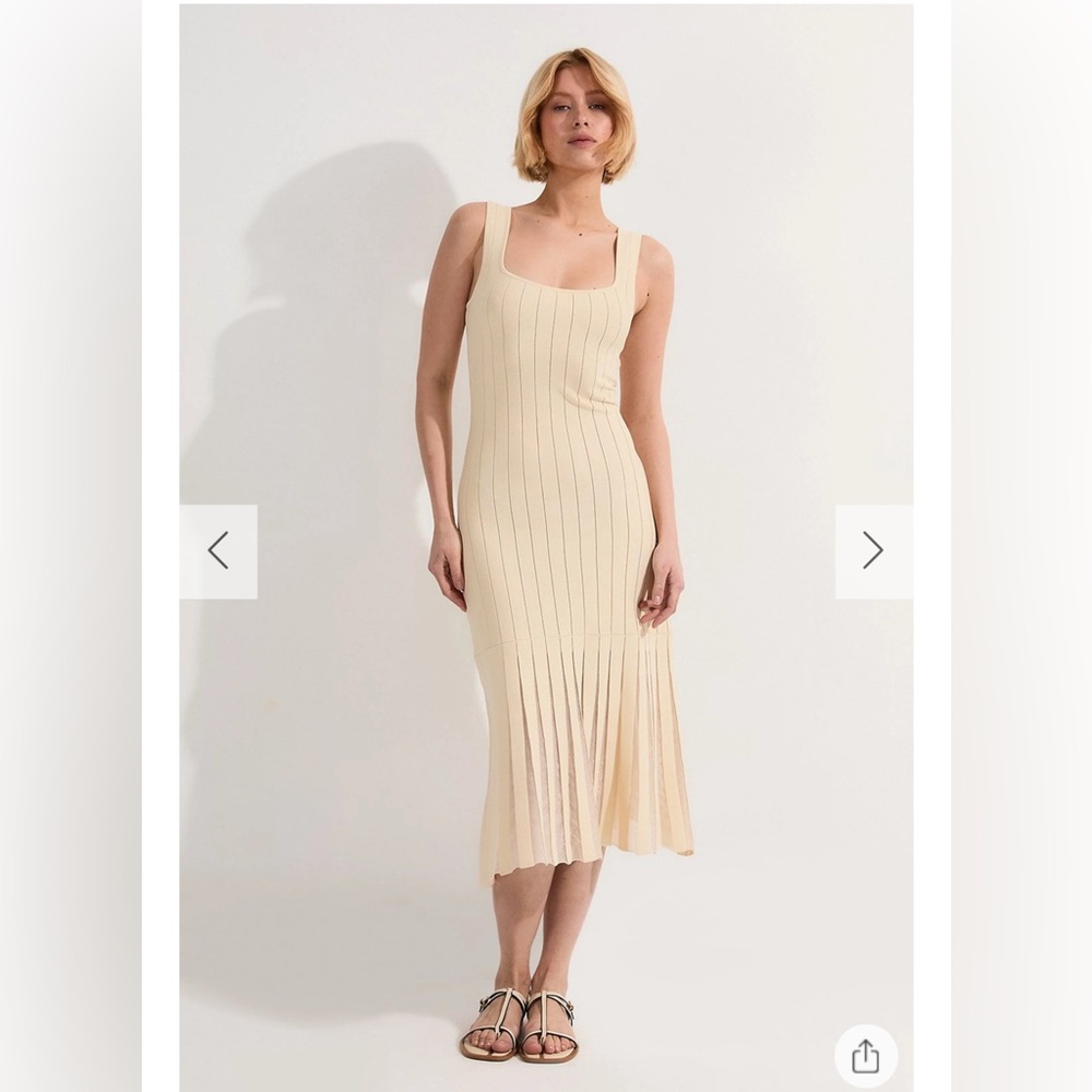 Karen Millen NWT cream stretch Square Neck Knitted Flippy Dress size XS